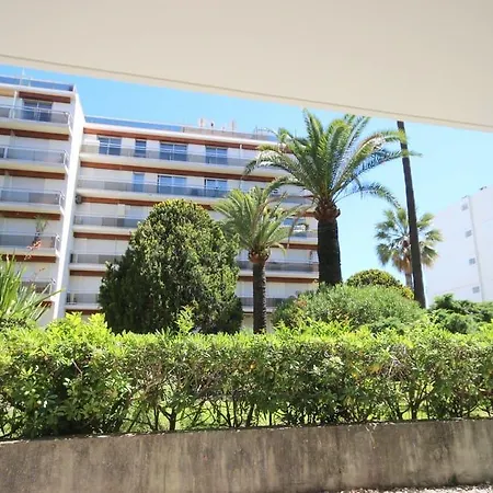 Maytea Apartment